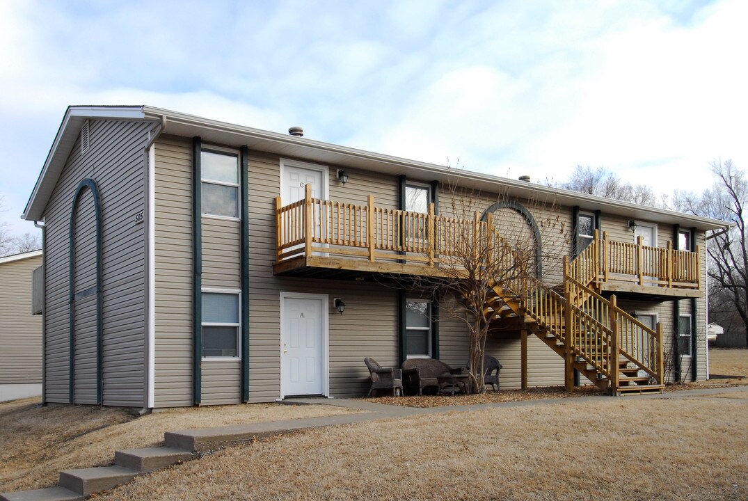 505 SW Mission Rd in Lee's Summit, MO - Foto de edificio