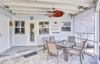 42 SW 12th St in Dania Beach, FL - Building Photo - Building Photo