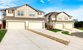 8811 Adolph Scheel Wy in Converse, TX - Building Photo