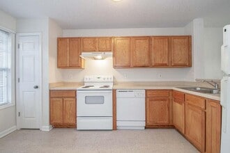 299-E2 Raleigh Dr in Clarksville, TN - Building Photo - Building Photo