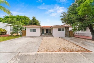 2311 SW 2nd St in Miami, FL - Building Photo