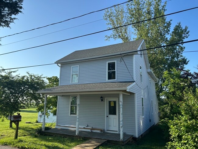 20 Hedgewood Dr in Ronks, PA - Building Photo - Building Photo