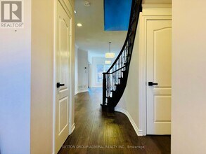 22 Casa Grande St in Richmond Hill, ON - Building Photo - Building Photo