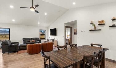 132 Sky View Dr in Ennis, MT - Building Photo - Building Photo