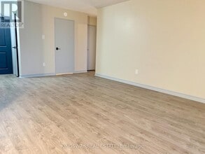 101 Prudential Dr in Toronto, ON - Building Photo - Building Photo