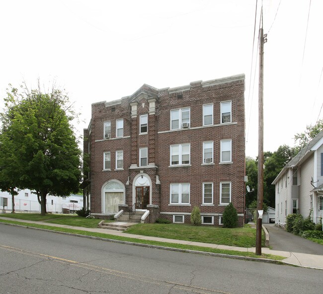 624 Arch St in New Britain, CT - Building Photo - Building Photo