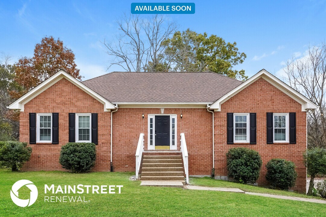 1011 Coulsons Ct in Hendersonville, TN - Building Photo