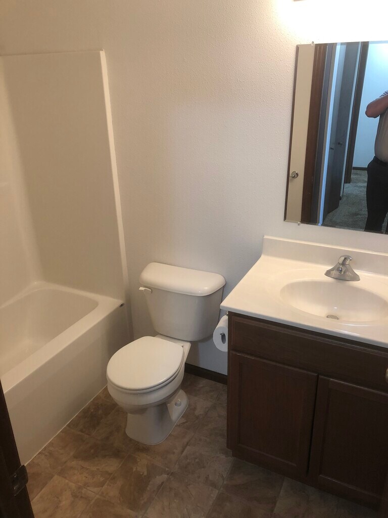 Wedgewood Cove Townhomes Albert Lea, MN Apartments For Rent