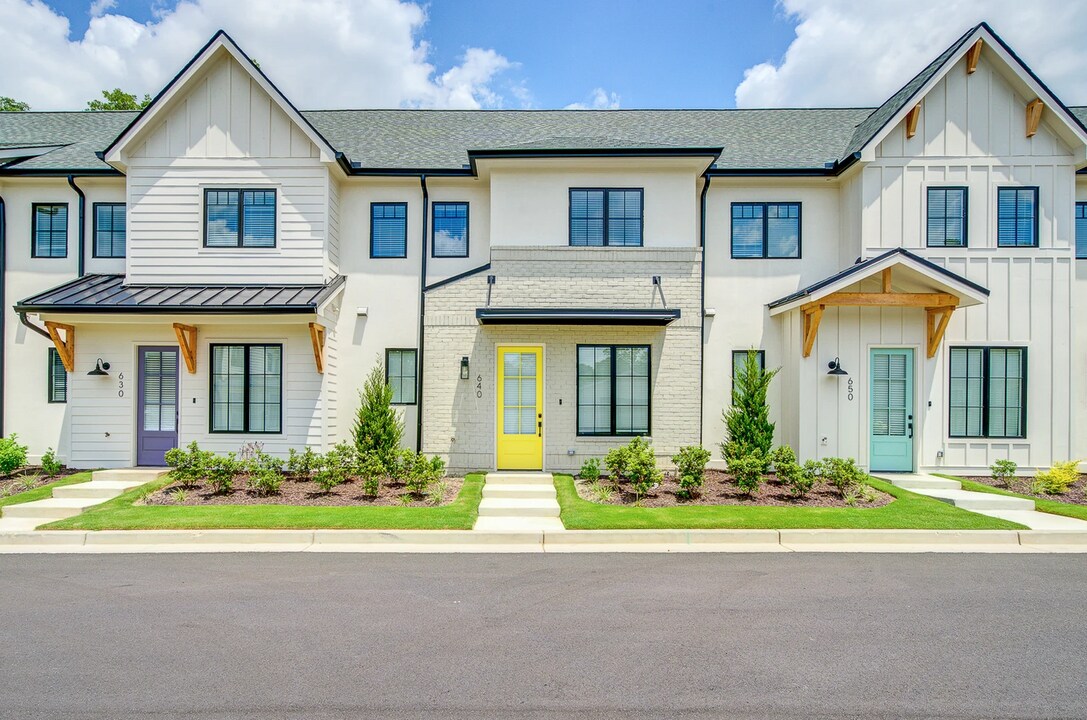 Cedar Walk in Carrollton, GA - Building Photo