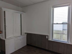 527 Hopson St NE in Grand Rapids, MI - Building Photo - Building Photo