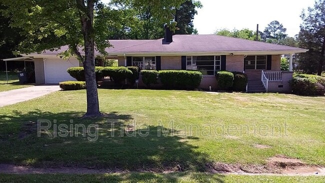 property at 106 Pinecrest Rd
