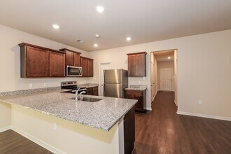 6459 Rainbow Row in Pell City, AL - Building Photo - Building Photo