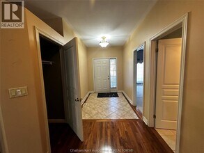 10 Home Pl in Chatham, ON - Building Photo - Building Photo
