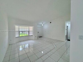 14161 SW 153rd Ave in Miami, FL - Building Photo - Building Photo