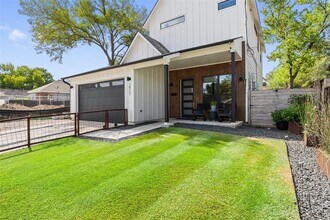 2917 E 13th St in Austin, TX - Building Photo - Building Photo
