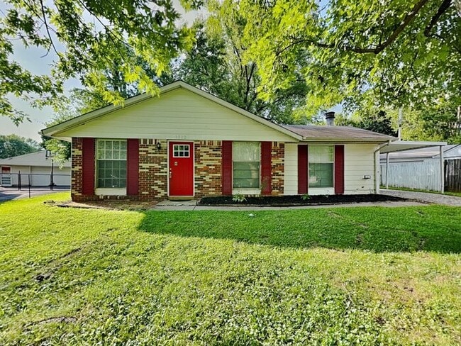property at 1112 Corn Tassel Row