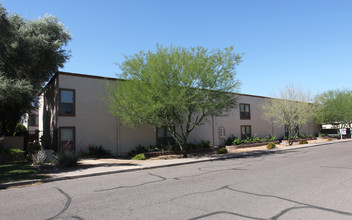 Mountain Ridge Condominiums in Phoenix, AZ - Building Photo - Building Photo