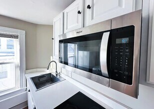 155 Spruce St in Watertown, MA - Building Photo - Building Photo