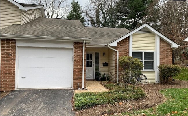 property at 1013 Evergreen Way
