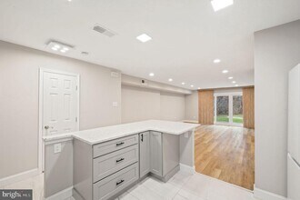 124 Hampstead Dr in Ambler, PA - Building Photo - Building Photo