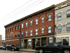 1418-1420 Walnut St Apartments