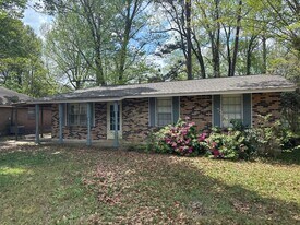 6411 Pinebrook Dr in Montgomery, AL - Building Photo