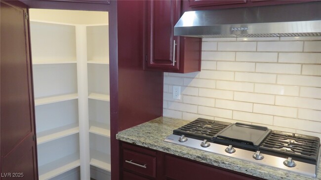property at 3749 Amber Lantern Cir