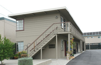 Marymount Place in Santa Clara, CA - Building Photo - Building Photo