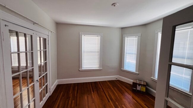 property at 35 Kingston St
