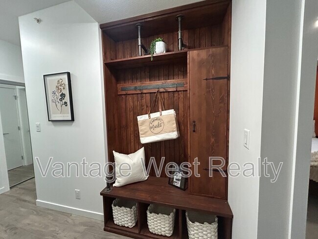 1775 Chapman Pl in Kelowna, BC - Building Photo - Building Photo