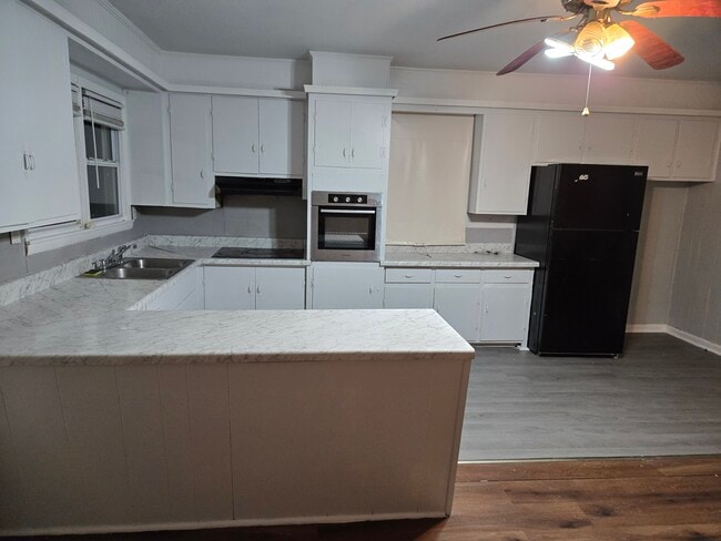 property at 306-311 11th Ave NW