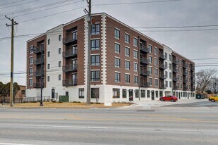 9201 N Milwaukee Ave in Niles, IL - Building Photo