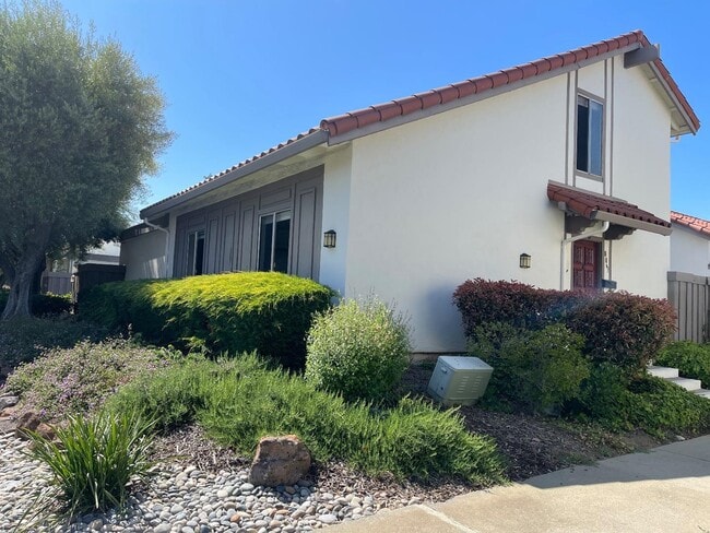 8063 Park Villa Cir