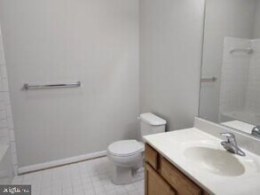 2801 Forest Run Dr in District Heights, MD - Building Photo - Building Photo