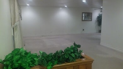 1440 Gentry Rd in Hoffman Estates, IL - Building Photo - Building Photo