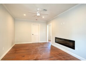 369 Grant St, Unit 2 in Framingham, MA - Building Photo - Building Photo