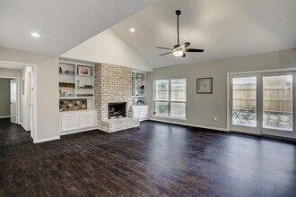 1074 Apache Falls Dr in Katy, TX - Building Photo - Building Photo