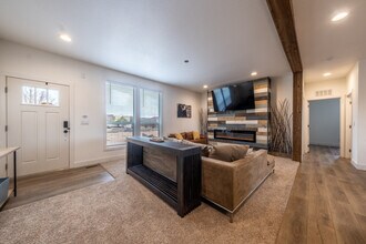 523 W Vance Dr in Kanab, UT - Building Photo - Building Photo