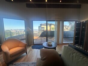 304 Twin Peaks Blvd in San Francisco, CA - Building Photo - Building Photo