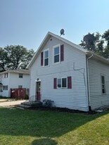 1821 Shawano Ave in Green Bay, WI - Building Photo