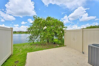 9160 Hillcroft Dr in Riverview, FL - Building Photo - Building Photo