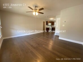 4501 Jennifer Ct in Fort Worth, TX - Building Photo - Building Photo