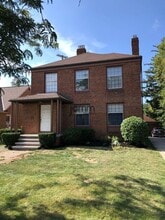 17724 Hilliard Rd in Lakewood, OH - Building Photo - Building Photo