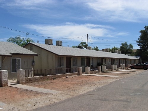 Spanish Hills in Glendale, AZ - Building Photo