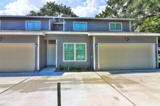 6805 Larkstone St-Unit -A in Houston, TX - Building Photo - Building Photo