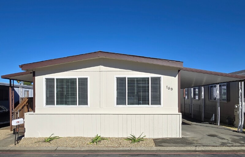 2525 Flosden Rd in American Canyon, CA - Building Photo