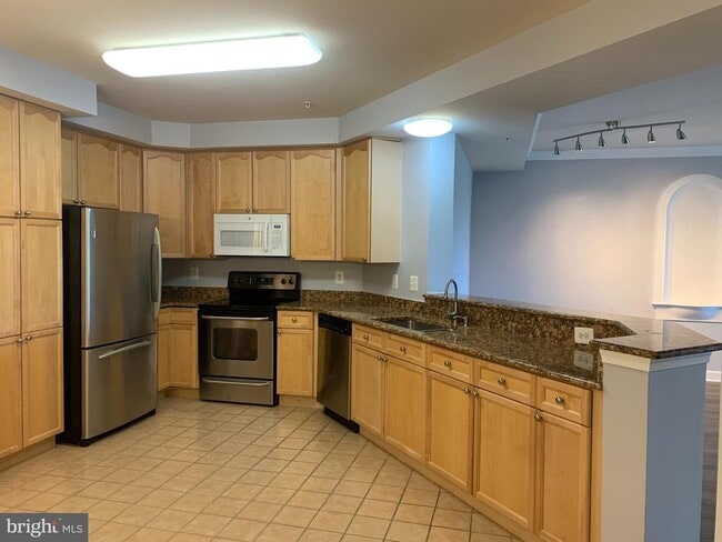 485 Harbor Side St in Woodbridge, VA - Building Photo - Building Photo