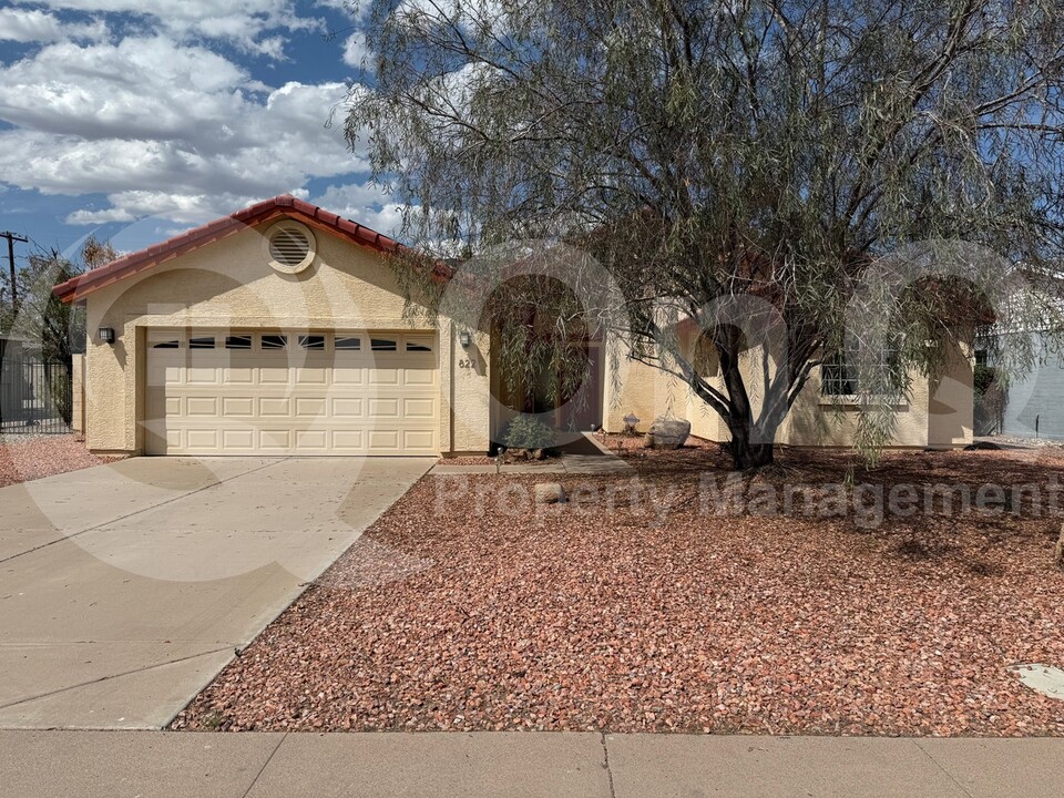 822 W Earll Dr in Phoenix, AZ - Building Photo