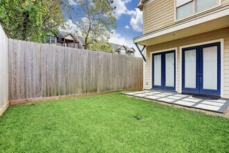 5217 Darling St in Houston, TX - Building Photo - Building Photo