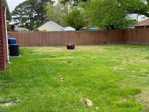 6328 Shelby Ln in Virginia Beach, VA - Building Photo - Building Photo